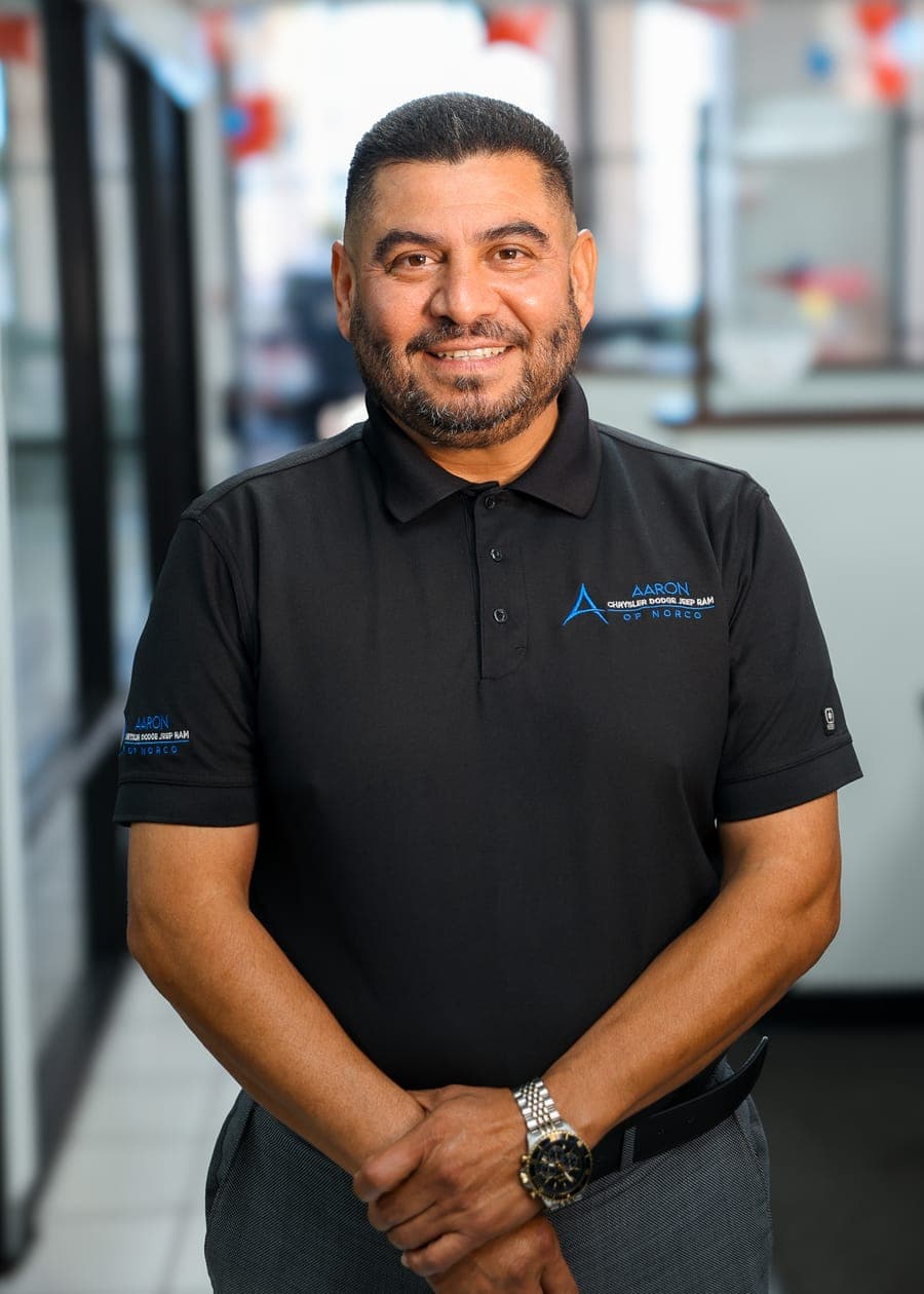 Max Monroy, Service Manager